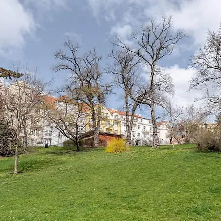 Blueground 10 Fully Equipped Nr Park Prg-24 * Praag